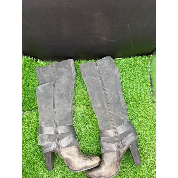 Carlos Santana- Grey- Suede Heeled Boots- Size 9.5W - Picture 7 of 10